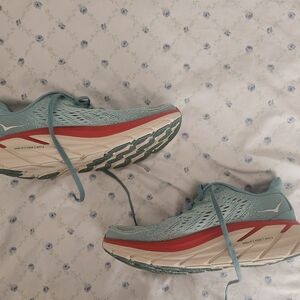 Hoka Clifton 8 Athletic Shoes